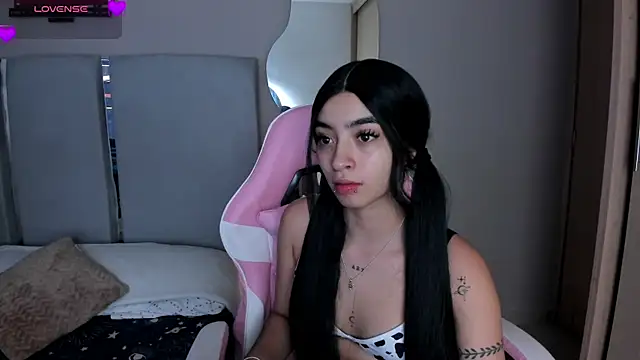 Snapshot of EmystarX chatting on 17, 3, 2026 EmystarX online show from 17, 3, 2026