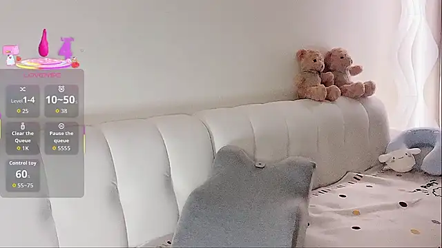 LuLu-Moon online show from 28, 9, 2025