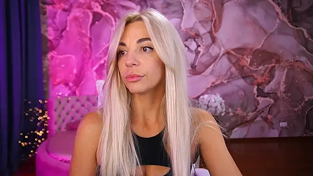 BellaRayyy online show from 20, 10, 2025