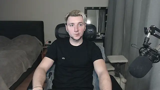 Snapshot of Elvin_Vaenight chatting on 30, 10, 2025 Elvin Vaenight online show from 30, 10, 2025