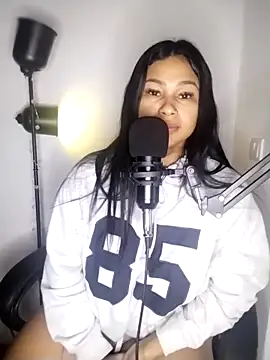 Snapshot of Tigresa23 chatting on 26, 10, 2025 Tigresa23 online show from 26, 10, 2025