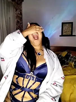 Snapshot of Tigresa23 chatting on 11, 11, 2025 Tigresa23 online show from 11, 11, 2025