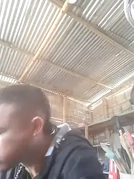 Snapshot of Loquendo2201 chatting on 10, 9, 2025 Loquendo2201 online show from 10, 9, 2025