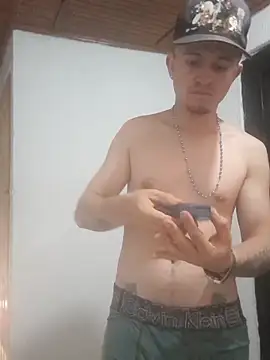 Snapshot of Loquendo2201 chatting on 12, 9, 2025 Loquendo2201 online show from 12, 9, 2025