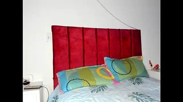 ScarletWitch X online show from 27, 10, 2025