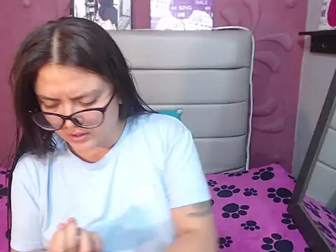 Cailing Zu online show from 7, 10, 2025