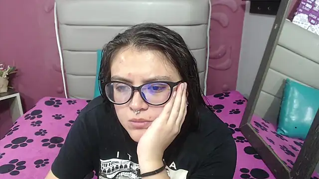 Cailing Zu online show from 17, 10, 2025