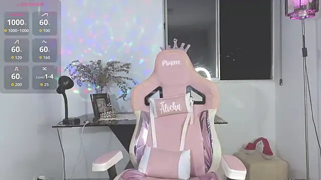 Snapshot of isabella_pearl_ chatting on 4, 3, 2026 isabella pearl online show from 4, 3, 2026