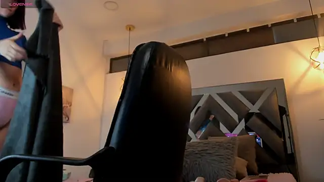 Candy Hott7 online show from 22, 9, 2025