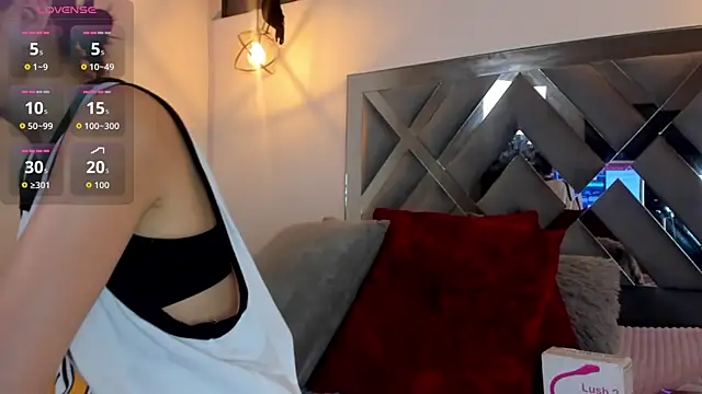 Candy Hott7 online show from 28, 10, 2025