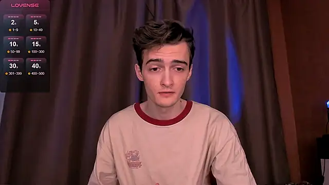 Snapshot of spider____man chatting on 30, 10, 2025 spider man online show from 30, 10, 2025