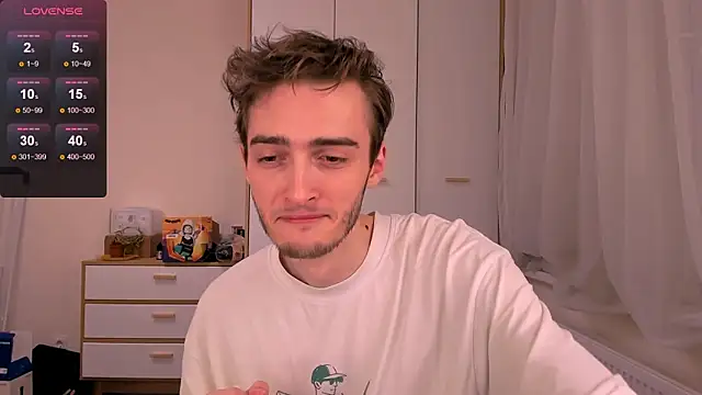 Snapshot of spider____man chatting on 26, 11, 2025 spider man online show from 26, 11, 2025