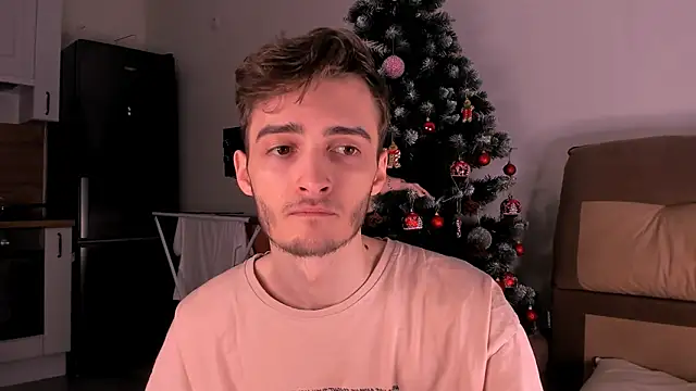 Snapshot of spider____man chatting on 20, 12, 2025 spider man online show from 20, 12, 2025