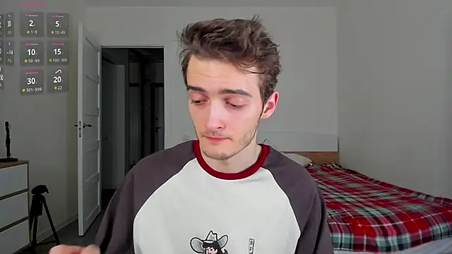 Snapshot of spider____man chatting on 9, 3, 2026 spider man online show from 9, 3, 2026