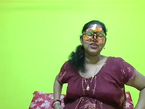 Snapshot of kavya1 chatting on 8, 9, 2025 kavya1 online show from 8, 9, 2025