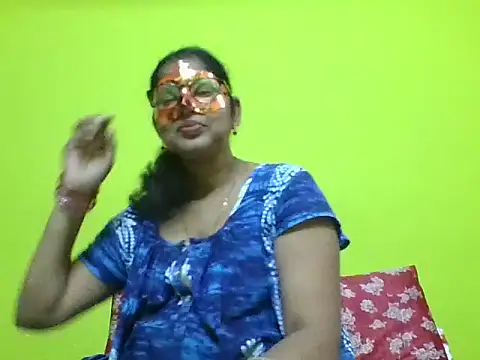Snapshot of kavya1 chatting on 13, 9, 2025 kavya1 online show from 13, 9, 2025