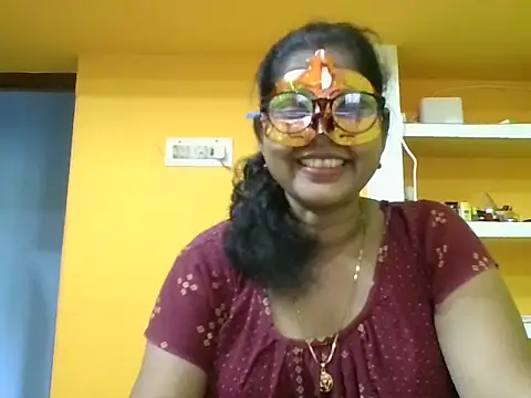 Snapshot of kavya1 chatting on 14, 9, 2025 kavya1 online show from 14, 9, 2025