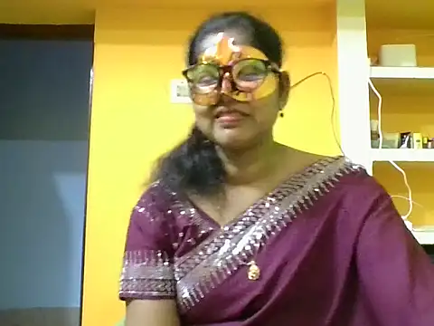 Snapshot of kavya1 chatting on 14, 9, 2025 kavya1 online show from 14, 9, 2025