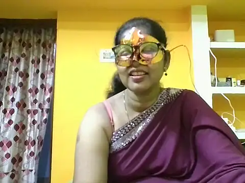 Snapshot of kavya1 chatting on 20, 9, 2025 kavya1 online show from 20, 9, 2025