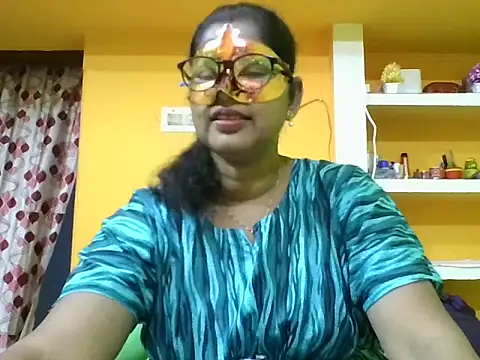 Snapshot of kavya1 chatting on 12, 10, 2025 kavya1 online show from 12, 10, 2025