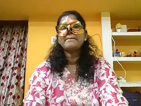 Snapshot of kavya1 chatting on 20, 10, 2025 kavya1 online show from 20, 10, 2025