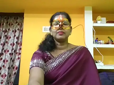 Snapshot of kavya1 chatting on 24, 10, 2025 kavya1 online show from 24, 10, 2025