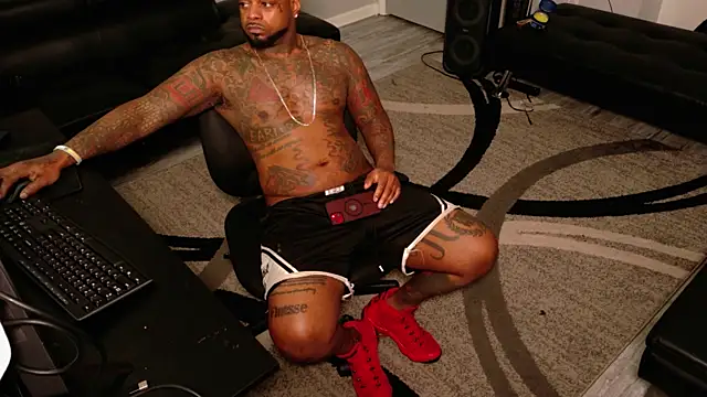 SLANGONDEMHOES online show from 3, 5, 2026