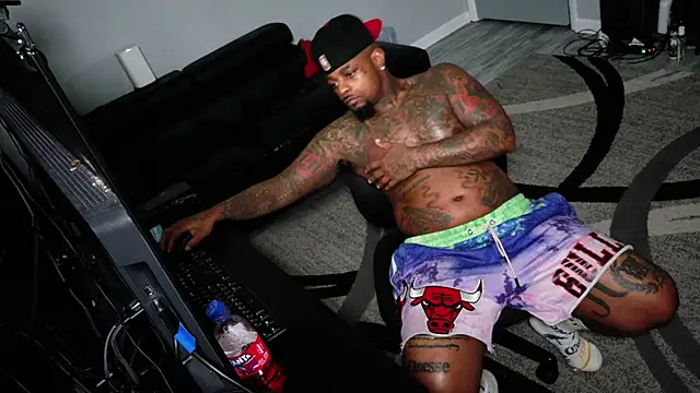 SLANGONDEMHOES online show from 23, 7, 2026