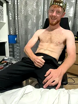 Snapshot of bailey_mcvicar chatting on 12, 10, 2025 bailey mcvicar online show from 12, 10, 2025