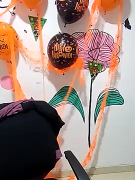 Snapshot of curvy_diva_ chatting on 31, 10, 2025 curvy diva online show from 31, 10, 2025