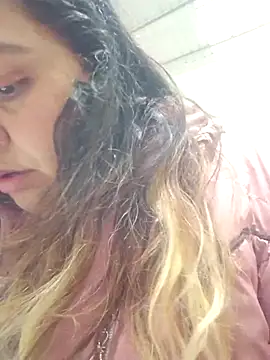 Snapshot of curvy_diva_ chatting on 20, 11, 2025 curvy diva online show from 20, 11, 2025