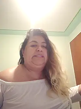 Snapshot of curvy_diva_ chatting on 27, 11, 2025 curvy diva online show from 27, 11, 2025