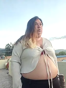 Snapshot of curvy_diva_ chatting on 16, 12, 2025 curvy diva online show from 16, 12, 2025