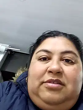 Snapshot of curvy_diva_ chatting on 18, 1, 2026 curvy diva online show from 18, 1, 2026