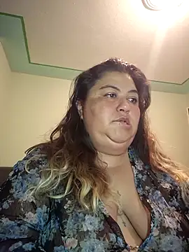 Snapshot of curvy_diva_ chatting on 1, 2, 2026 curvy diva online show from 1, 2, 2026