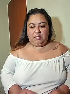 Snapshot of curvy_diva_ chatting on 28, 3, 2026 curvy diva online show from 28, 3, 2026