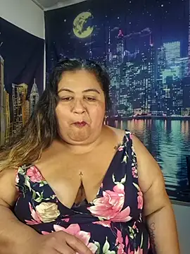 Snapshot of curvy_diva_ chatting on 12, 4, 2026 curvy diva online show from 12, 4, 2026