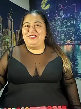 Snapshot of curvy_diva_ chatting on 14, 4, 2026 curvy diva online show from 14, 4, 2026