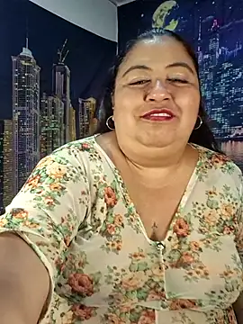 Snapshot of curvy_diva_ chatting on 18, 4, 2026 curvy diva online show from 18, 4, 2026