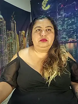 Snapshot of curvy_diva_ chatting on 27, 4, 2026 curvy diva online show from 27, 4, 2026