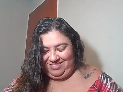 Snapshot of curvy_diva_ chatting on 27, 4, 2026 curvy diva online show from 27, 4, 2026