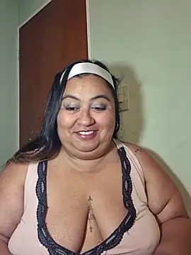 Snapshot of curvy_diva_ chatting on 2, 5, 2026 curvy diva online show from 2, 5, 2026