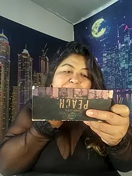Snapshot of curvy_diva_ chatting on 13, 5, 2026 curvy diva online show from 13, 5, 2026