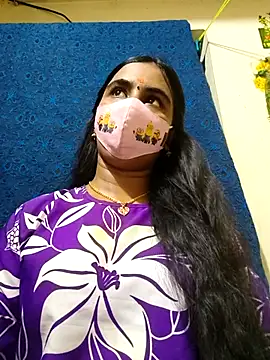 Snapshot of mini-queen chatting on 12, 3, 2026 mini-queen online show from 12, 3, 2026