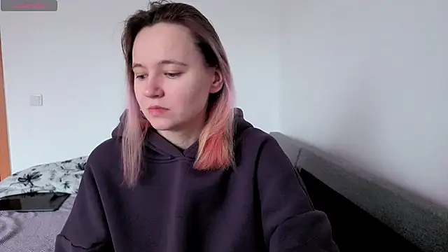 Ericha Stone online show from 7, 5, 2026