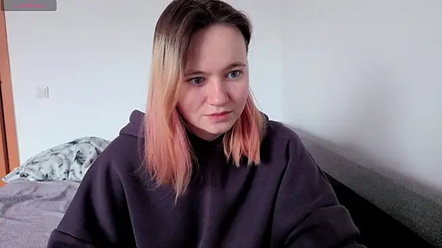 Ericha Stone online show from 8, 5, 2026