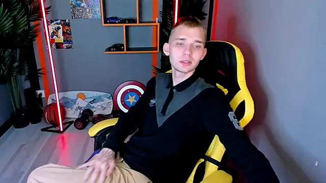 Snapshot of TimBlaks chatting on 17, 10, 2025 TimBlaks online show from 17, 10, 2025