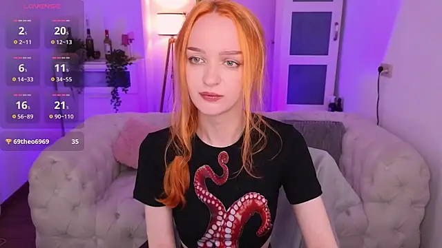 Snapshot of _pink_wassabi_ chatting on 8, 10, 2025  pink wassabi  online show from 8, 10, 2025