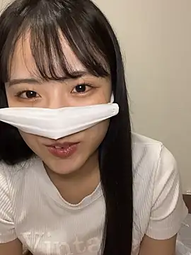 Snapshot of av_nanashi chatting on 10, 10, 2025 av nanashi online show from 10, 10, 2025