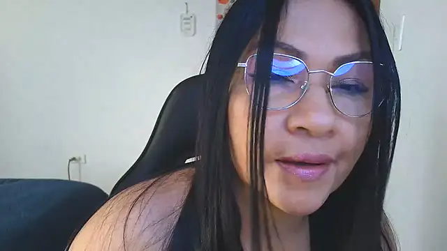LissafeetHott online show from 4, 8, 2026